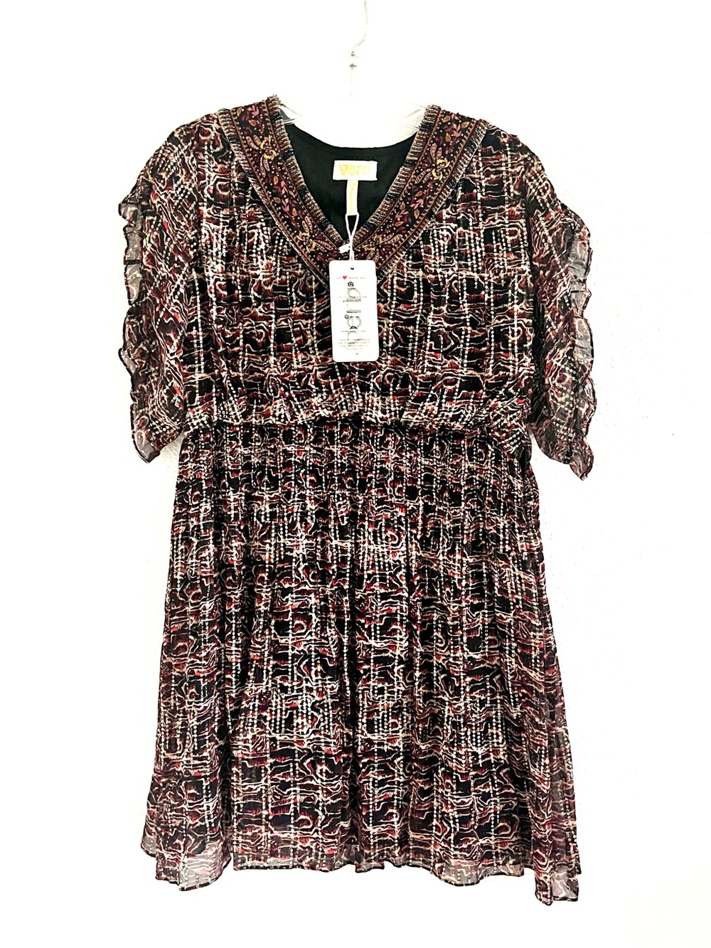 New Patterned V-Neck Short Sleeve Dress in Burgundy and Black